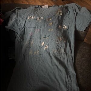 Animal shirt that isn’t used anymore and in good condition